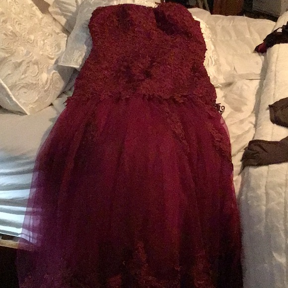 Beautiful Long Burgundy Formal Mermaid Dress - Picture 6 of 12
